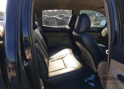 2014 Toyota Tacoma Prerunner V6 z USA, uszkodzony, nr VIN 3TMJU4GN3EM169614